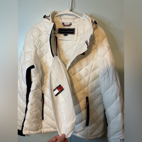Women’s Tommy Hilfiger Coat - Picture 4 of 9